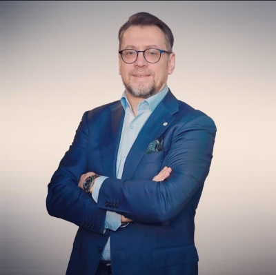 Руководитель комитета - Гусельников Константин Сергеевич