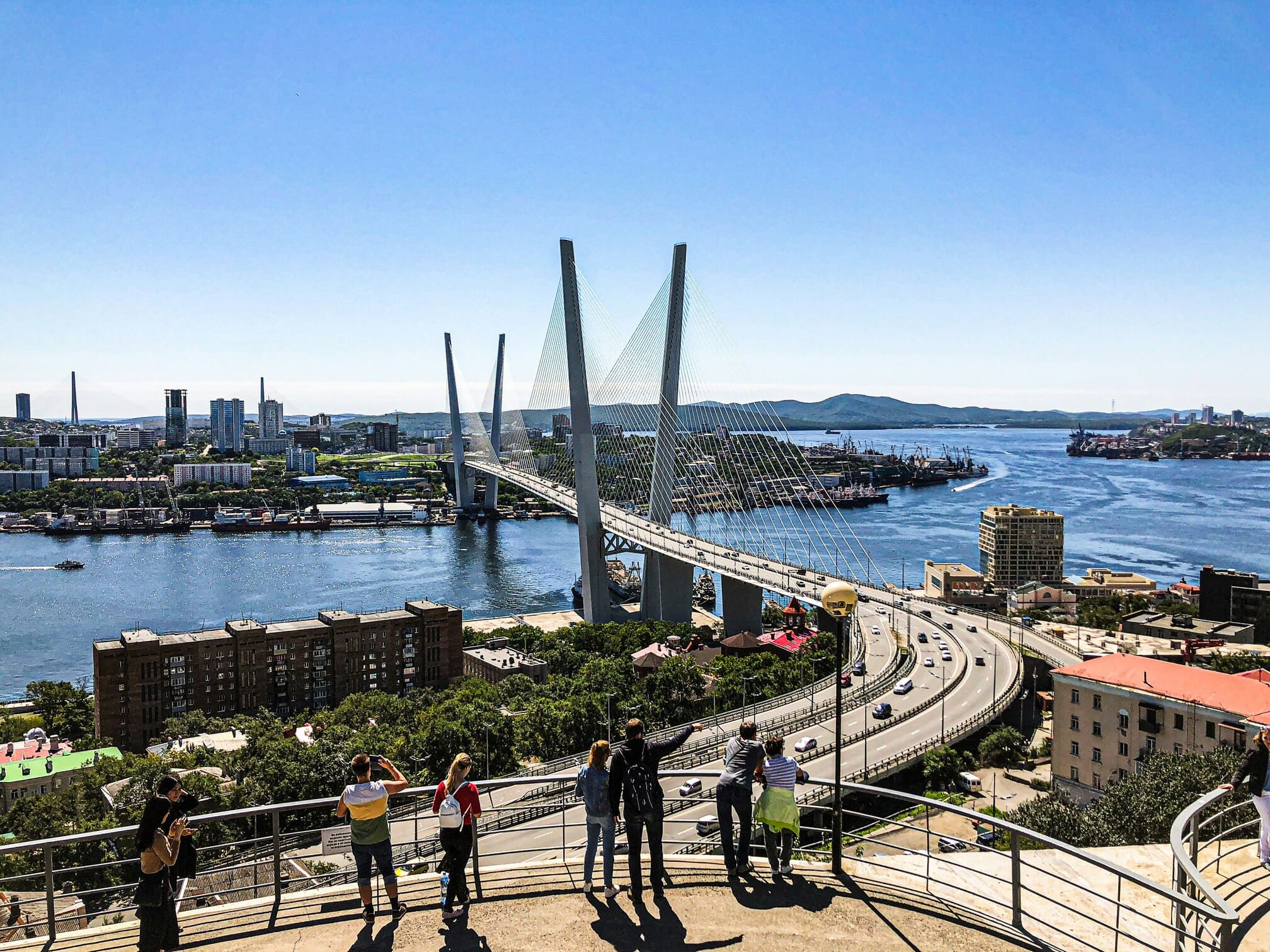 Бизнес уходит в регионы: в 2025 году вырос поток командировок на юг и восток России